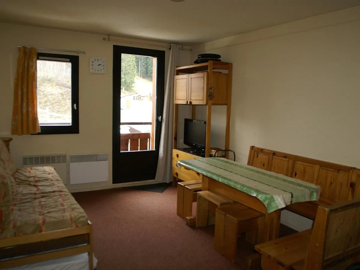 2 Pieces Cabine Au Pied Des Pistes Avec Balcon Et Casier A Skis - Fr-1-557-65 Apartman Les Adrets